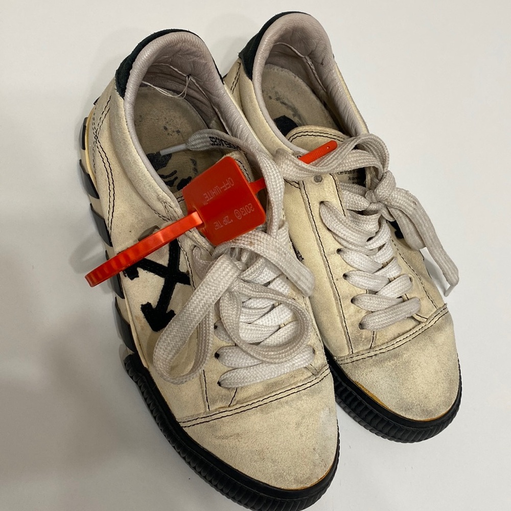 OFF-White Sneakers size 36